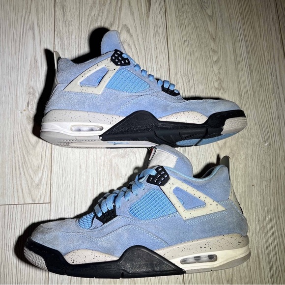 jordan 4 unc university blue size 9.5 - Picture 1 of 6